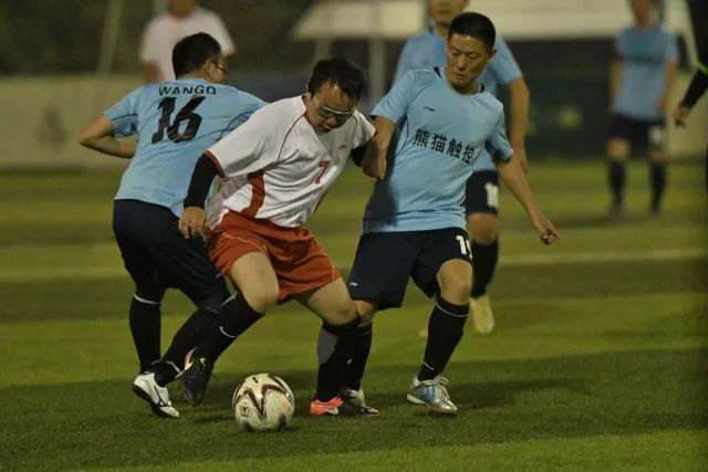 李弘权18+7上海6人上双力克浙江 总比分1-1